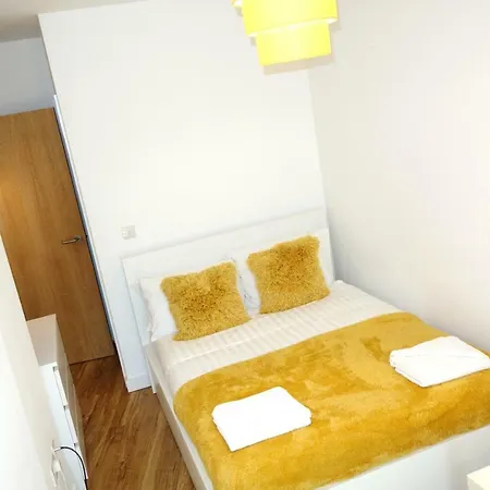 Aire Elegant Ground Floor 2 Bed 2 Bath Including Parking * Leeds (West Yorkshire)