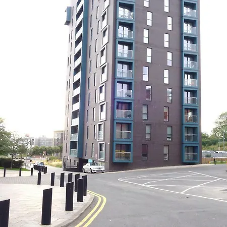 Apartment Aire Elegant Ground Floor 2 Bed 2 Bath Including Parking